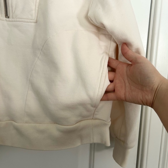 Everlane The Track Half Zip in White - Picture 3 of 4